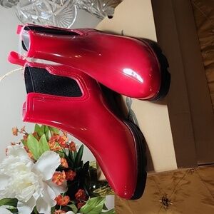 Seven7 Halifax Rain Bootie Red Size 8